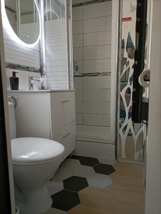 Residence Les Estivales Agde Bagian luar foto